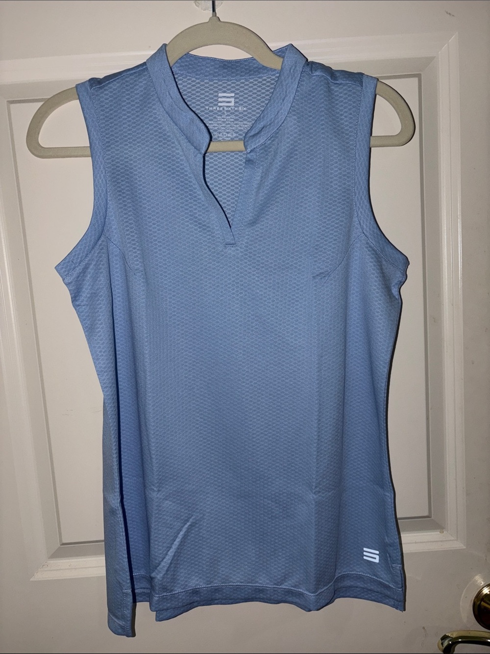 Women's Sleeveless Athletic Tank